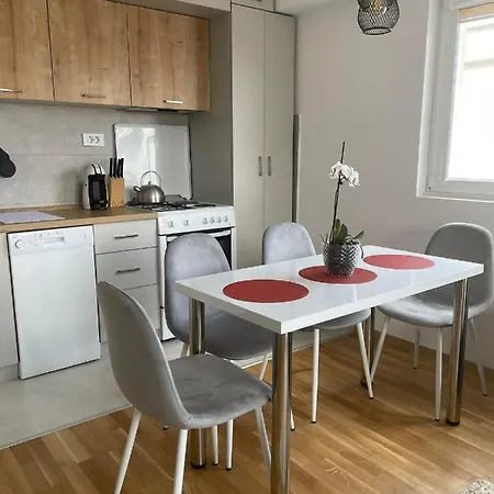 Luna By Sienna Skopje