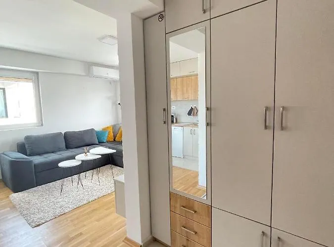 Luna By Sienna דירה סקופיה